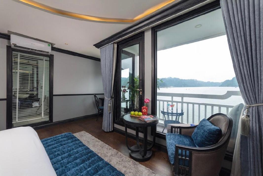 Hotel Madeline Cruises Ha Long Exterior foto
